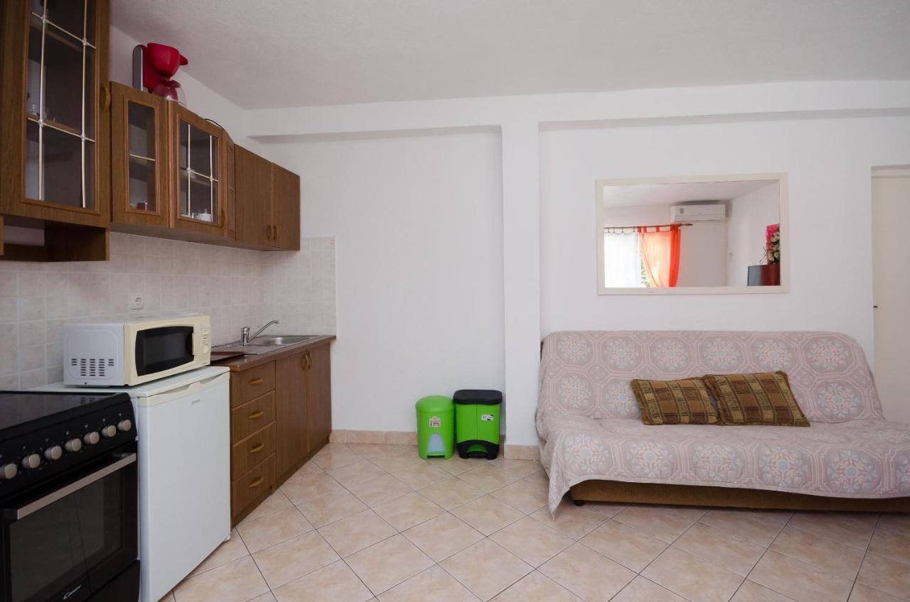 Apartments Elvira Lopar Exterior foto